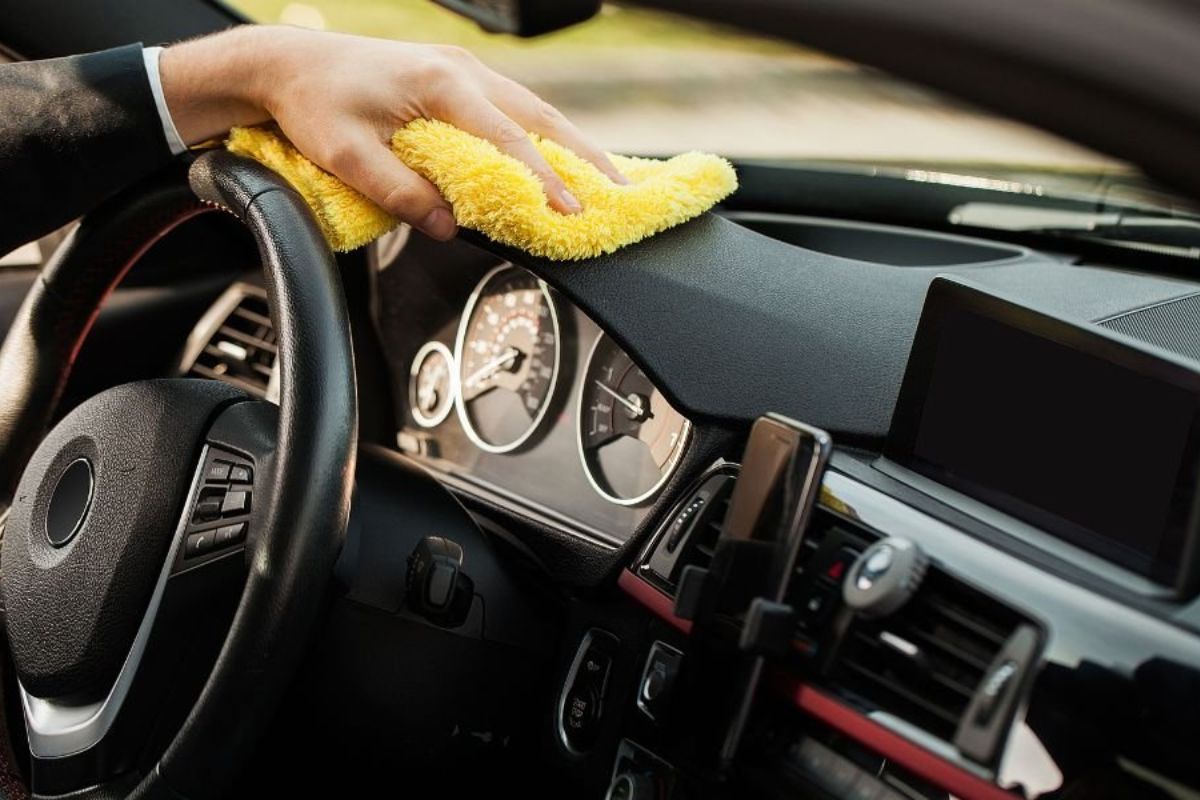 Auto Detailing: A Thorough Interior and Exterior Clean