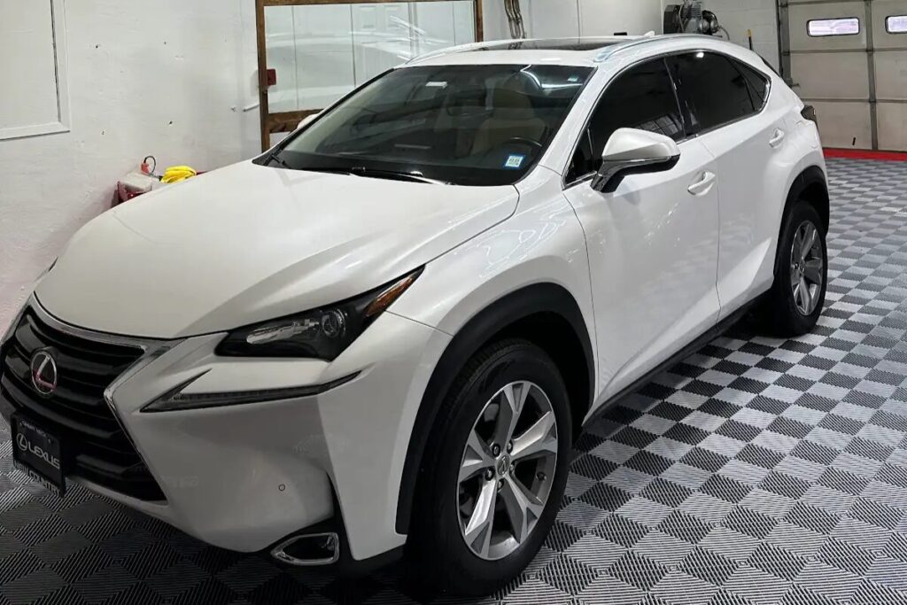 Window tinting significantly increases privacy by making it more difficult for outsiders to see inside your vehicle